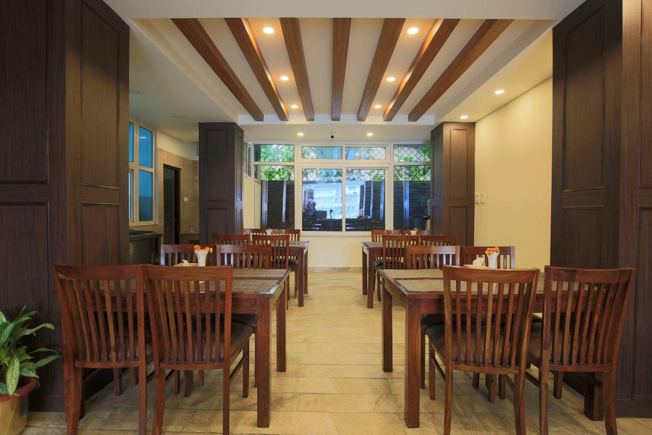 Oyo 453 Hotel Gurkha Heritage Kathmandu Exterior photo