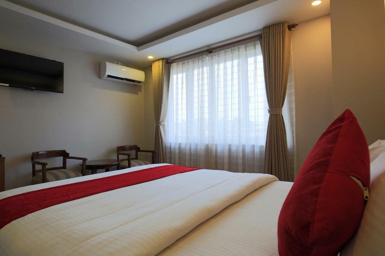 Oyo 453 Hotel Gurkha Heritage Kathmandu Exterior photo