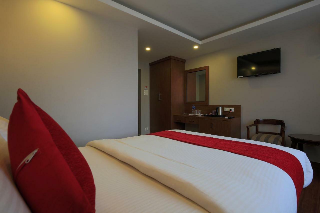 Oyo 453 Hotel Gurkha Heritage Kathmandu Exterior photo